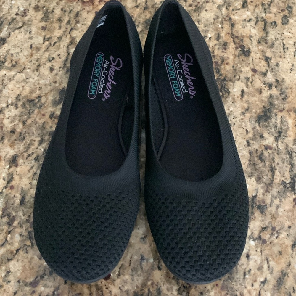 Skechers